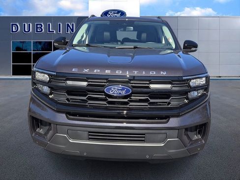 New 2026 Ford Expedition Active image 2