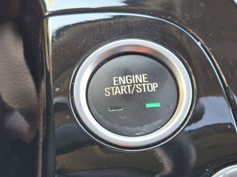 Used 2019 Buick Encore Essence w/ Experience Buick Package image 32