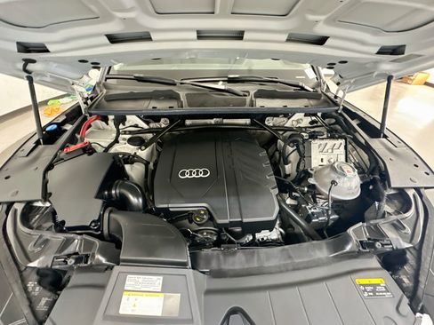Used 2023 Audi Q5 2.0T Premium w/ Convenience Package AWD/4WD image 36