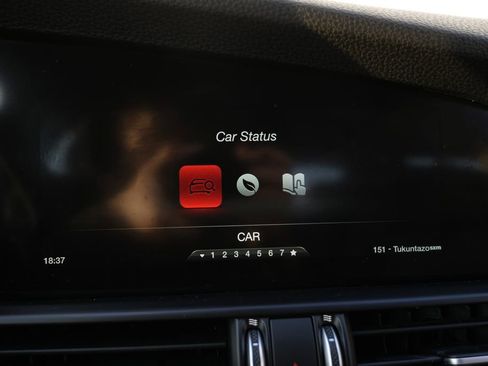 Used 2018 Alfa Romeo Giulia RWD image 54