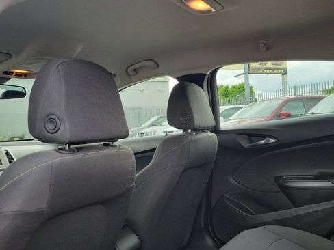 Used 2018 Chevrolet Cruze LS FWD image 25