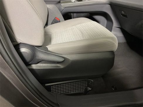 Used 2022 Toyota Sienna LE image 35