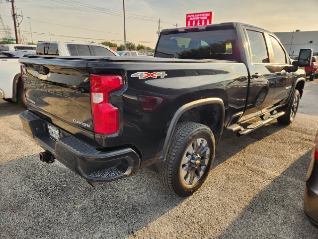 Used 2022 Chevrolet Silverado 2500 Custom w/ Custom Value Package AWD/4WD image 4