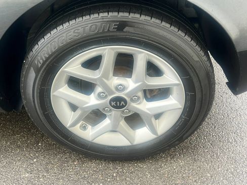 Used 2021 Kia Soul S FWD image 11