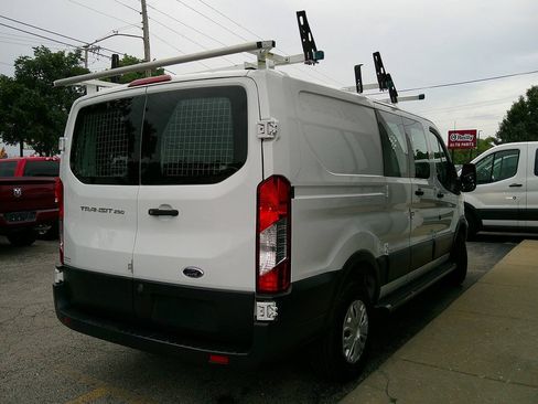 Used 2018 Ford Transit 250 130 Low Roof w/ Exterior Upgrade Package RWD image 5