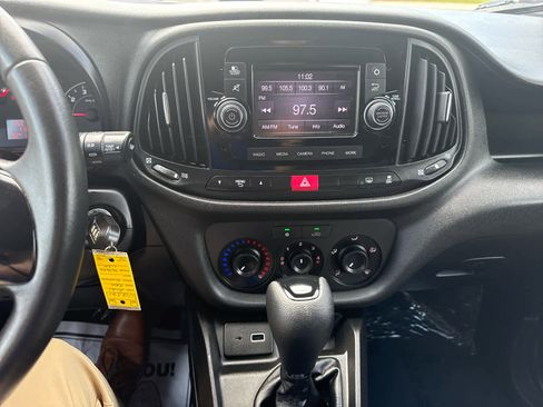 Used 2021 RAM ProMaster City Tradesman SLT image 19