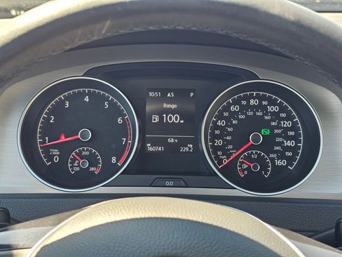 Used 2016 Volkswagen Golf S FWD image 17