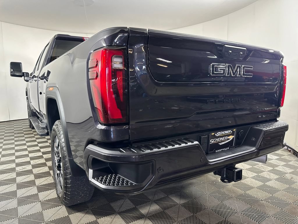 Used 2026 GMC Sierra 3500 Denali w/ Denali Reserve Package AWD/4WD image 3
