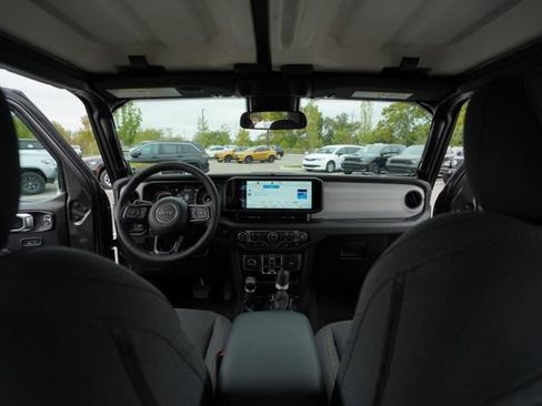 New 2025 Jeep Gladiator Sport image 22