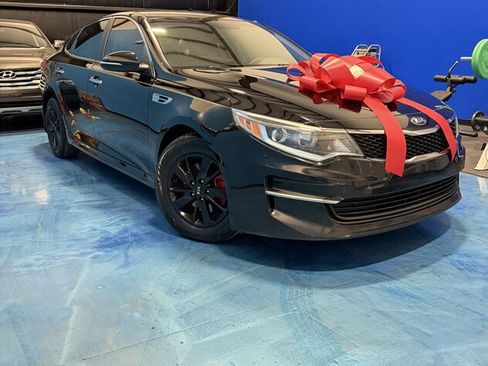 Used 2016 Kia Optima LX image 1