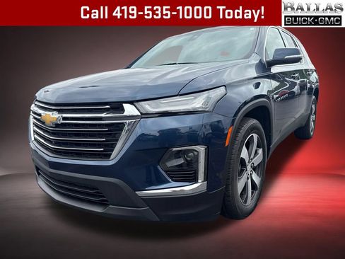 Certified 2023 Chevrolet Traverse LT w/ LT Premium Package AWD/4WD image 1