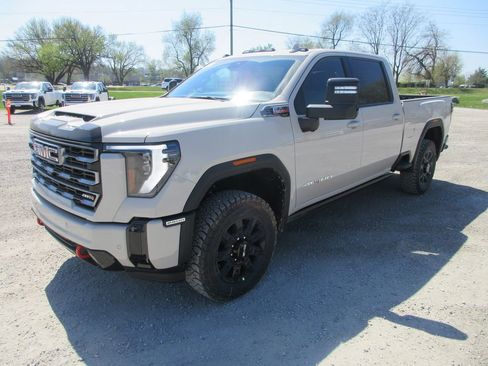 New 2026 GMC Sierra 2500 AT4 image 10