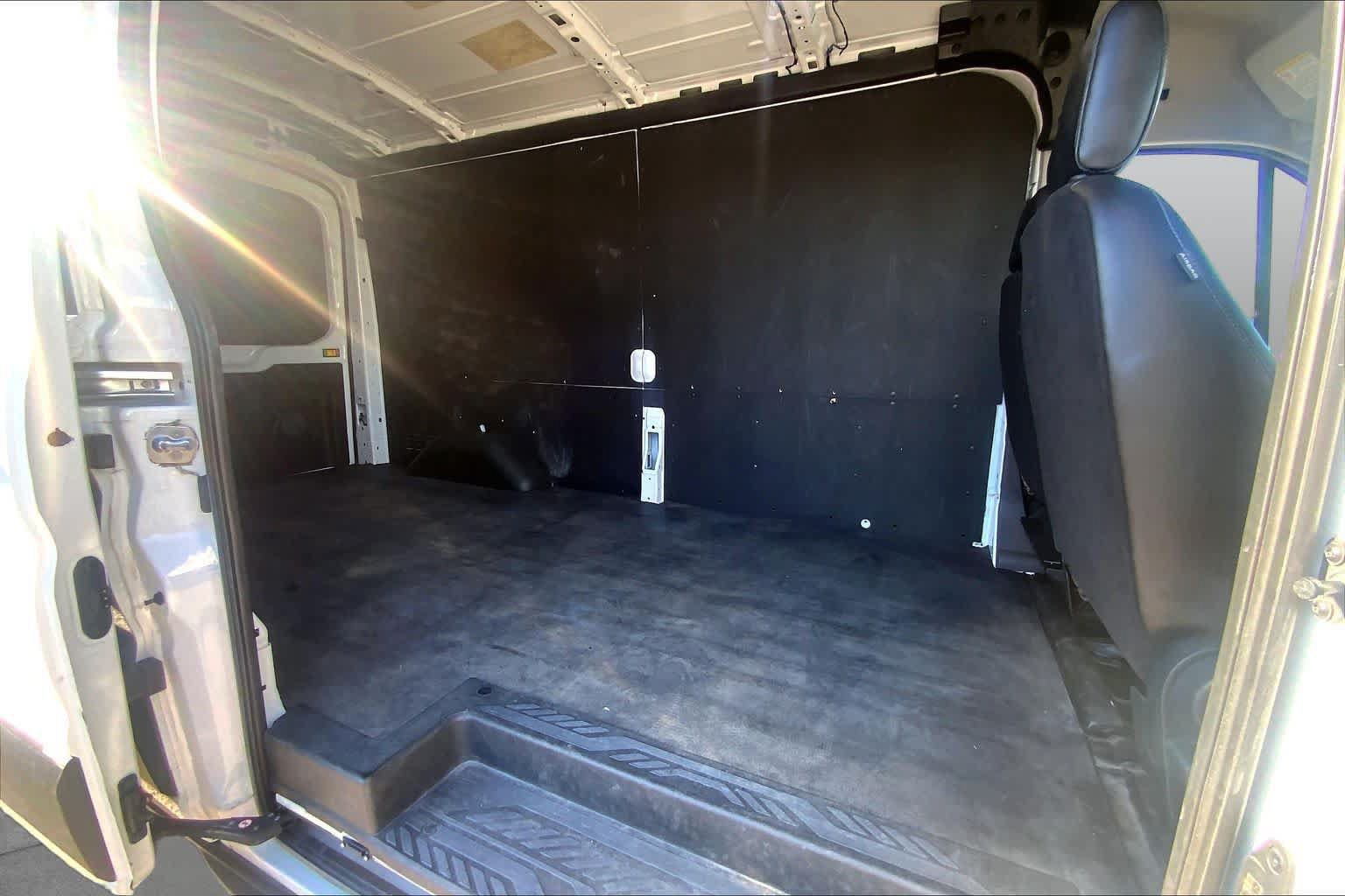Used 2023 Ford Transit 250 Medium Roof w/ Load Area Protection Package RWD image 20