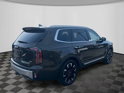Used 2024 Kia Telluride SX Prestige w/ Towing Package AWD/4WD image 5