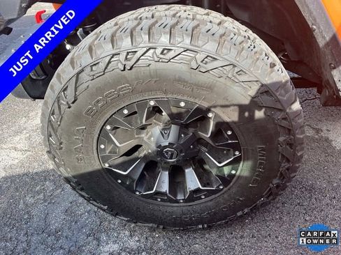 Certified 2025 Jeep Gladiator Rubicon AWD/4WD image 8