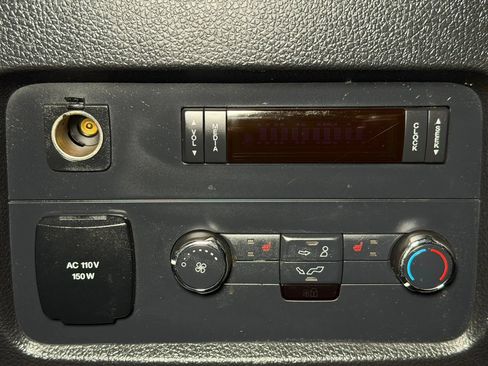 Used 2017 Ford Expedition Limited w/ Equipment Group 301A RWD image 20