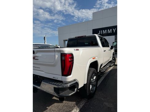 Certified 2025 GMC Sierra 2500 SLT w/ SLT Premium Package image 5