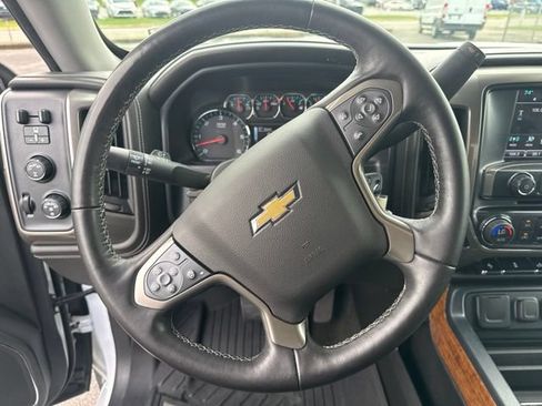 Used 2017 Chevrolet Silverado 1500 High Country AWD/4WD image 29