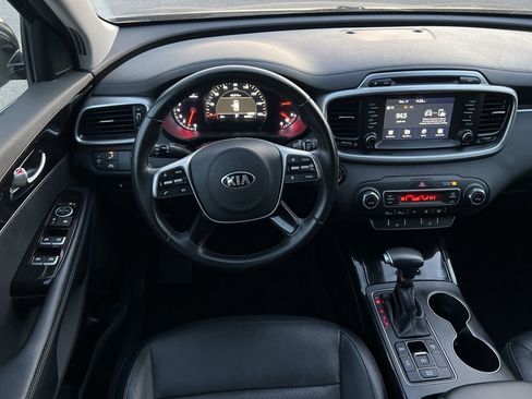 Used 2019 Kia Sorento EX image 20