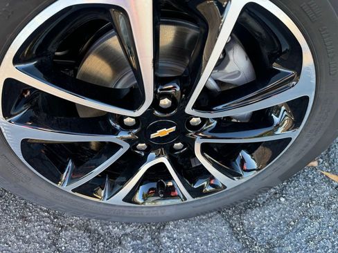 New 2026 Chevrolet TrailBlazer LT w/ Convenience Package FWD image 9