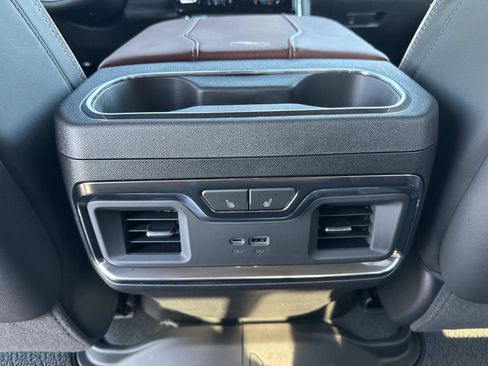 New 2026 GMC Sierra 1500 Denali Ultimate w/ LPO, Black Badging Package AWD/4WD image 21