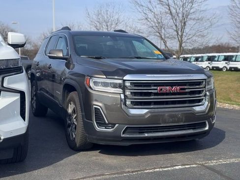 Used 2020 GMC Acadia SLE w/ Driver Convenience Package image 4