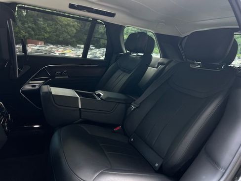 Used 2024 Land Rover Range Rover Long Wheelbase Autobiography image 26