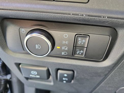 Certified 2024 Ford Expedition Limited AWD/4WD image 19