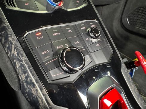 Used 2018 Lamborghini Huracan Performante image 23