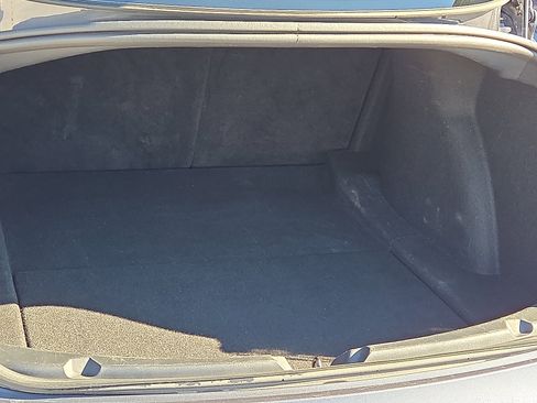 Used 2023 Tesla Model 3 Standard Range image 9