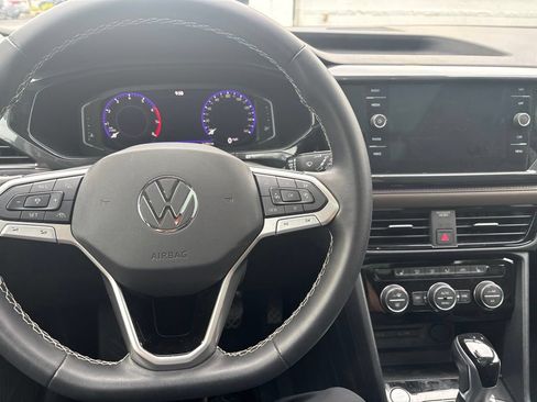Used 2023 Volkswagen Taos SEL AWD/4WD image 6