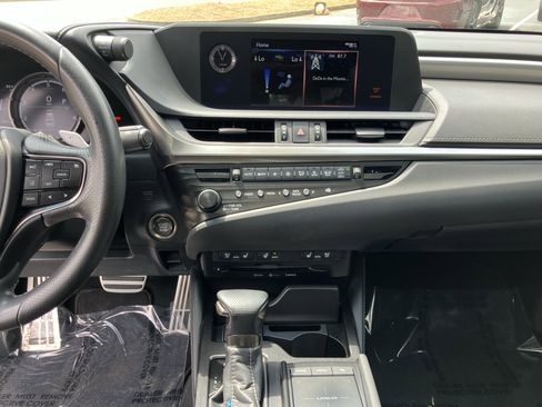 Used 2020 Lexus ES 350 F Sport w/ Accessory Package image 26