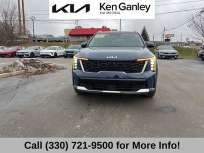 Certified 2025 Kia Sorento S w/ Panoramic Sunroof Package