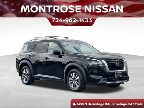 Used 2024 Nissan Pathfinder SL image 1