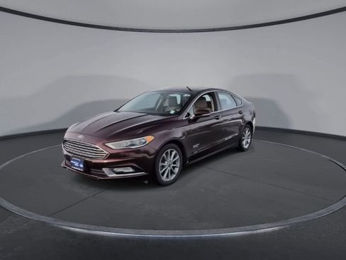 Certified 2017 Ford Fusion Energi SE image 3