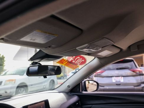 Used 2024 Nissan Sentra S image 13