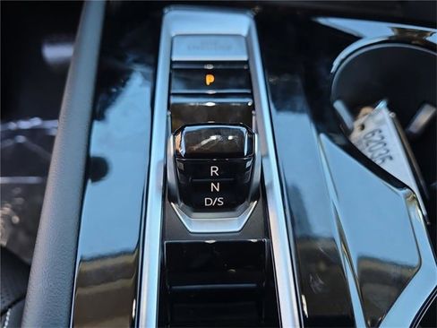 New 2026 Volkswagen Atlas SE image 23