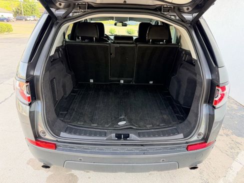 Used 2016 Land Rover Discovery Sport SE image 13