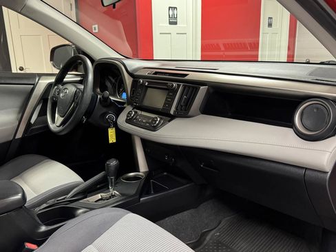 Used 2015 Toyota RAV4 XLE AWD/4WD image 23