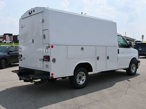 New 2025 Chevrolet Express 3500 Work Van w/ Power Convenience Package image 5