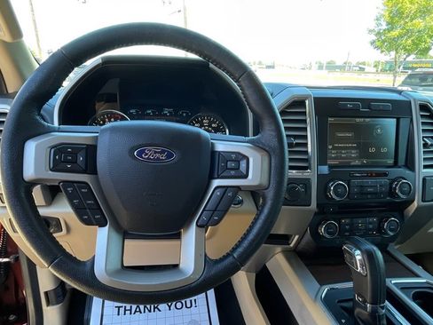 Used 2015 Ford F150 Lariat image 18