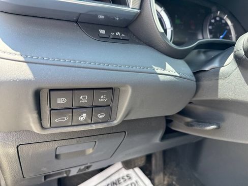 Used 2022 Toyota Highlander Platinum AWD/4WD image 29