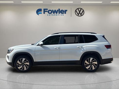 New 2026 Volkswagen Atlas SE FWD image 4