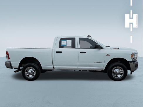 Used 2022 RAM 2500 Tradesman w/ Chrome Appearance Group AWD/4WD image 3