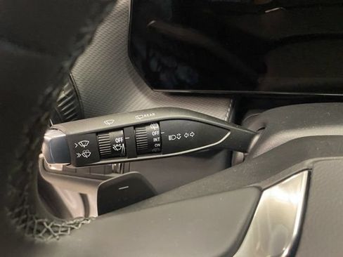 New 2026 Chevrolet Equinox LT w/ Convenience Package II AWD/4WD image 36