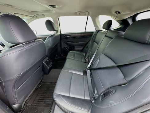 Used 2019 Subaru Outback 2.5i Limited w/ Popular Package #2 AWD/4WD image 16
