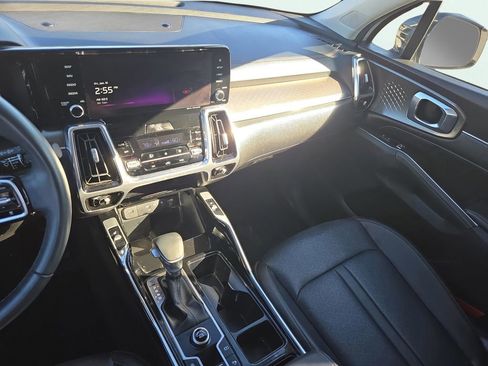 Certified 2023 Kia Sorento SX image 23