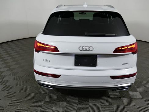 Used 2023 Audi Q5 2.0T Premium w/ Convenience Package AWD/4WD image 6
