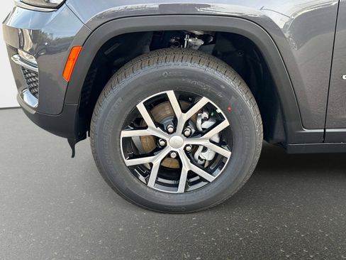 New 2025 Jeep Grand Cherokee Limited AWD/4WD image 11