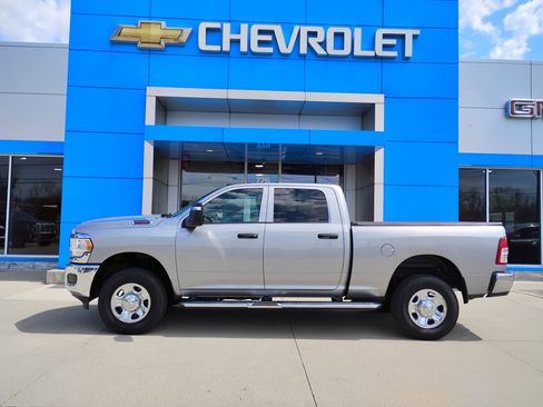 Used 2023 RAM 2500 Tradesman AWD/4WD image 31